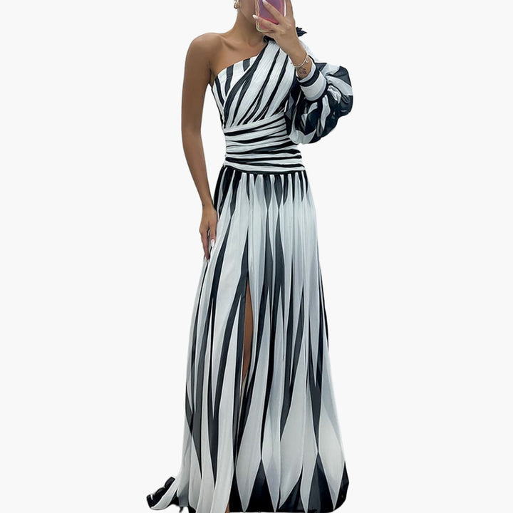 Robe Maxi rayée avec épaules dégagées