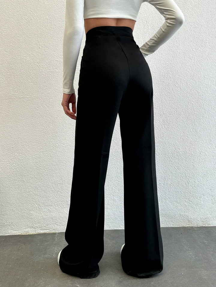 Pantalon élégant à taille haute et jambes droites