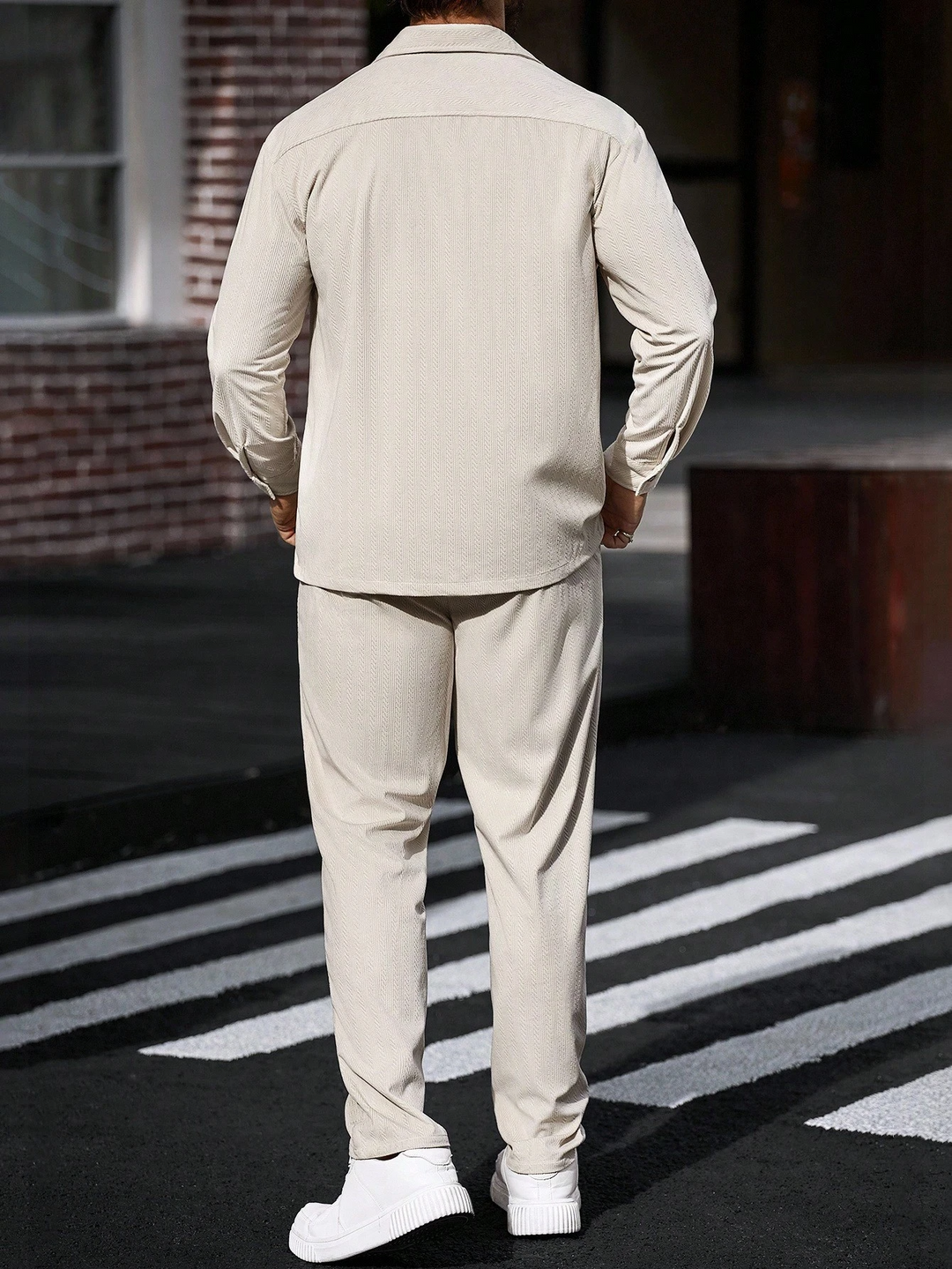 Ensemble décontracté chemise à manches longues et pantalon